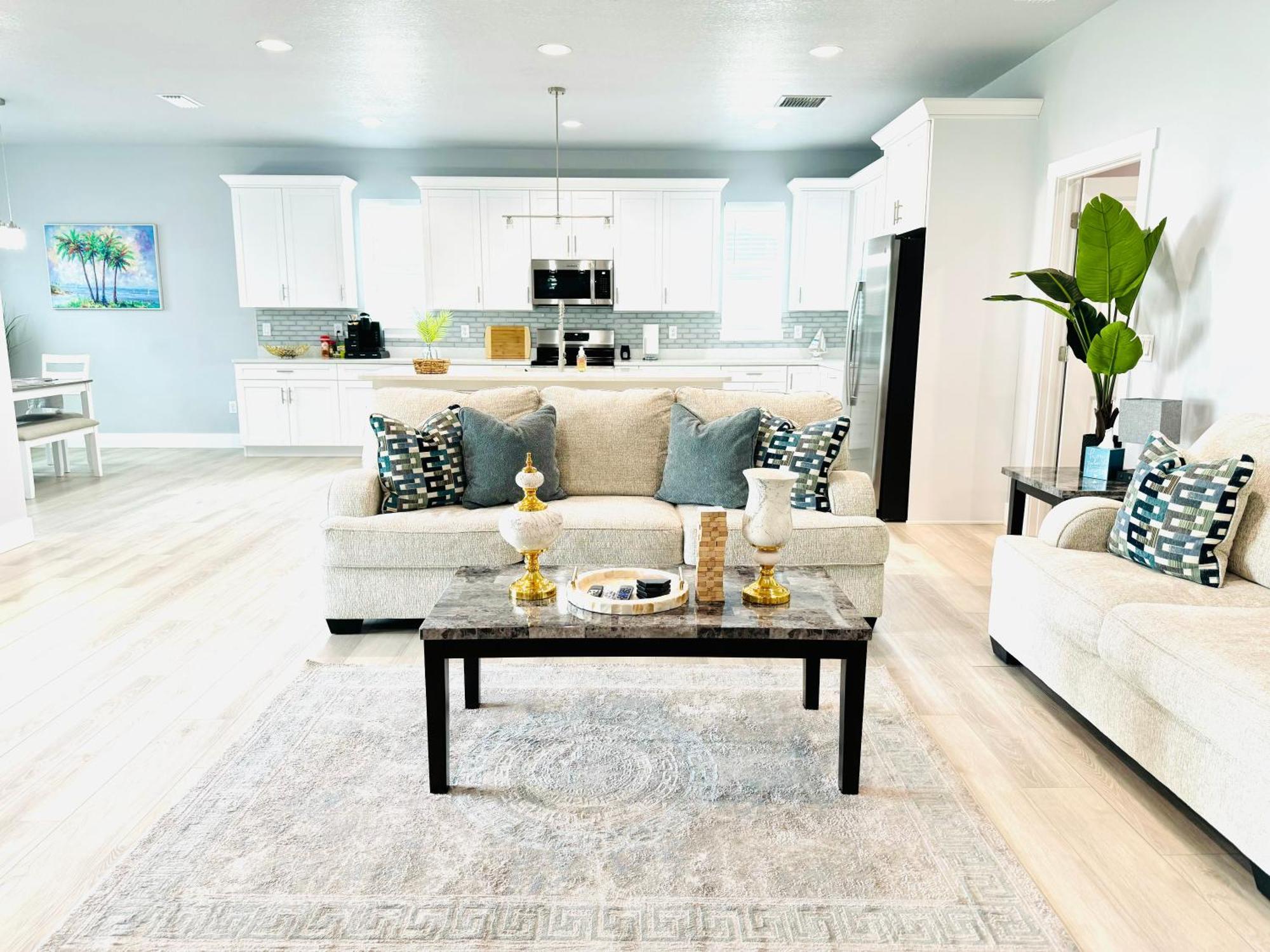 Brand New Tampa Oasis With Private Jacuzzi Retreat Villa ลูทซ์ ภายนอก รูปภาพ